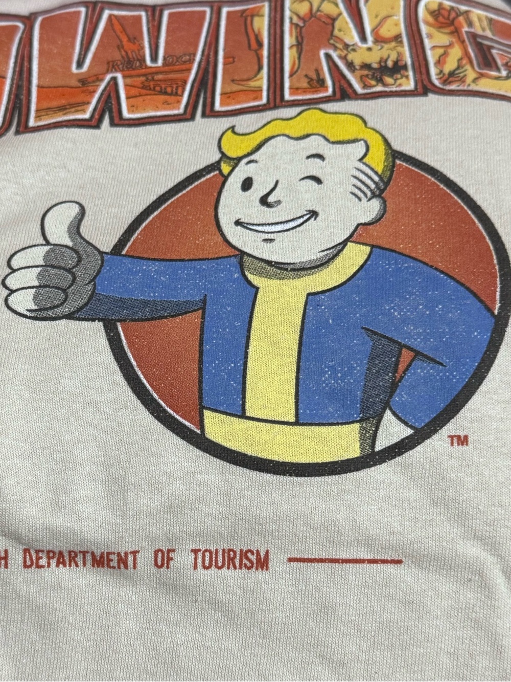 Fallout Loot Crate Exclusive Visit The Glowing Sea Graphic T-Shirt Tan Size L - Picture 7 of 12